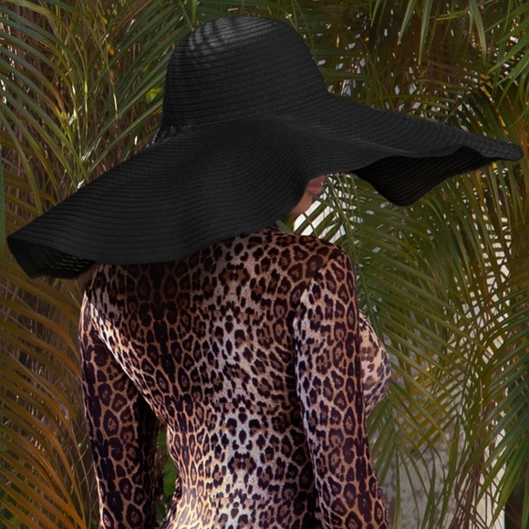 Big wide Floppy Beach Hat - Picture 6 of 7